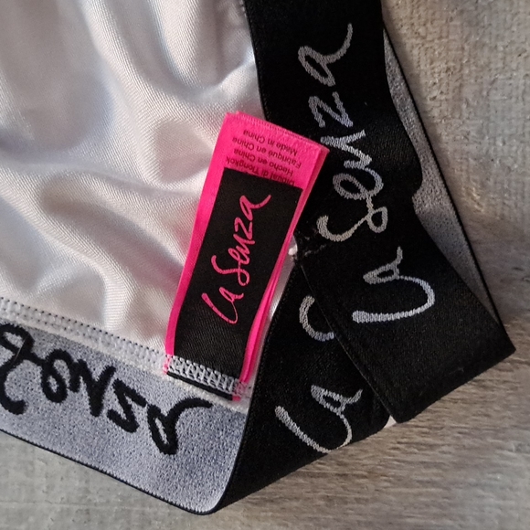 La SENZA White Triangle Bralette - Picture 4 of 4